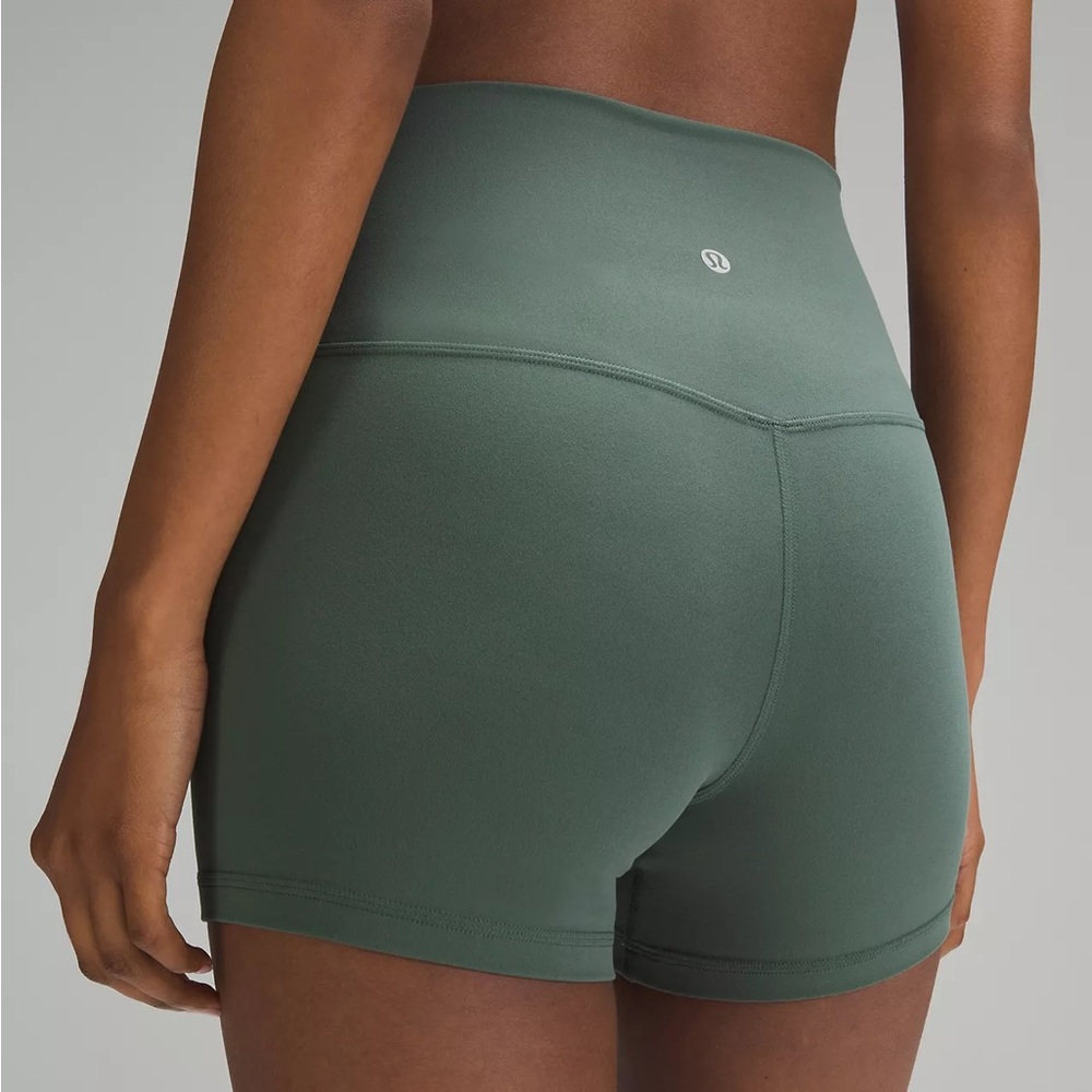 Lululemon Women’s Forest Green Workout Shorts. Lightweight Athletic Activewear